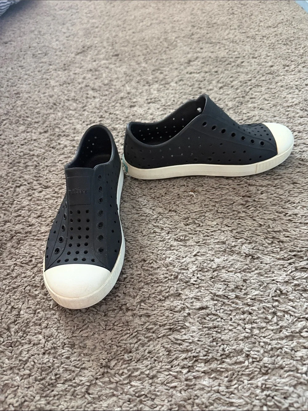 Native Kids Water Shoe Slip-On in Black with White Toe
